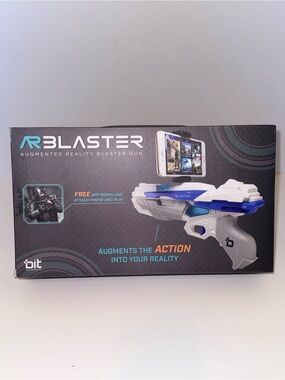 !it jeans AR Blaster Augmented Reality Gun - White & Blue